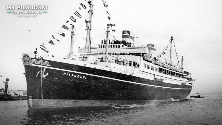 A black and white photograph showing the ocean liner during a cruise