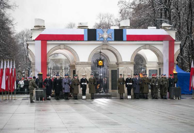 Grób Nieznanego Żołnierza w Warszawie. Fot. Danuta Matloch, źródło: mkidn.gov.pl