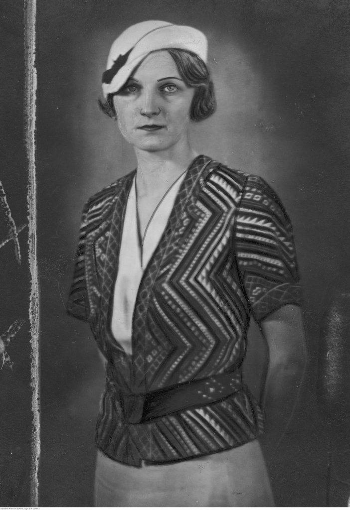 motywy ludowe na żakiecie