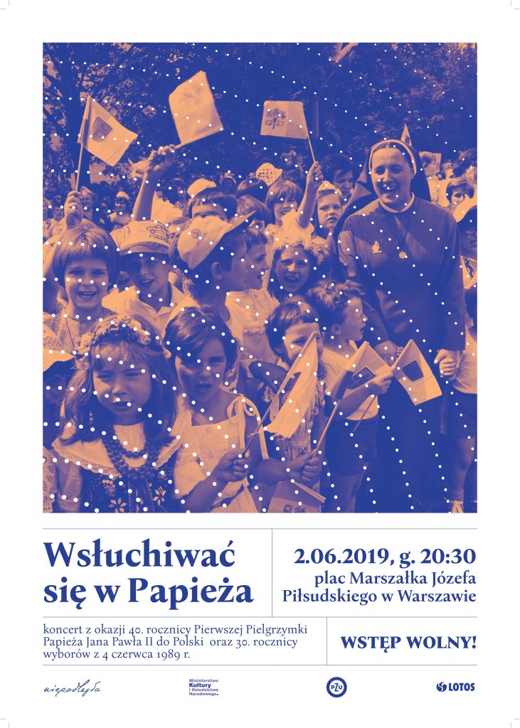 plakat złożony z tytułu koncertu, daty i dawnego zdjęcia na którym jest grupa radosnych dzieci i siostra zakonna