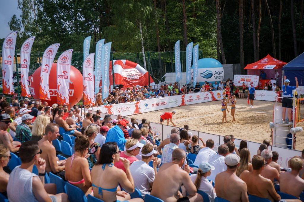 zdjęcie z rozgrywek siatkówki plażowej