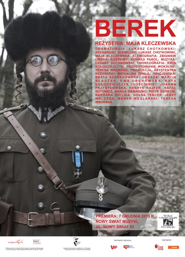 plakat ze zdjęciem aktora w kostiumie Berka Joselewicza, obok opis spektaktu, na dole belka z logo