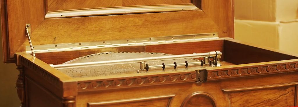 skrzynka pozytywki z płytą