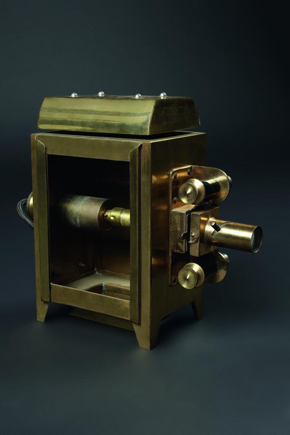 dawne urządzenie - rzutnik