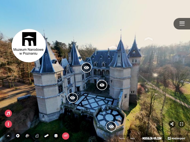 widok na bryłę zamku z zewnątrz