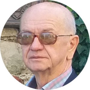 portret mężczyzny w okularach