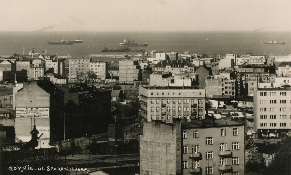 widok z lotu ptaka na miasto