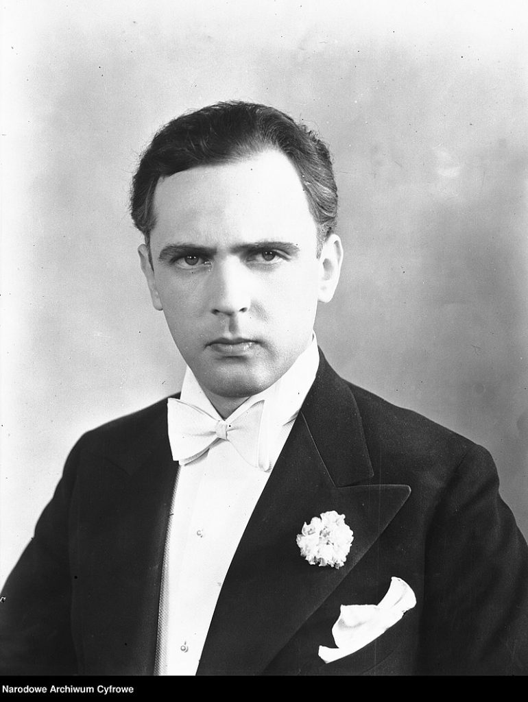 portret mężczyzny elegancko ubranego