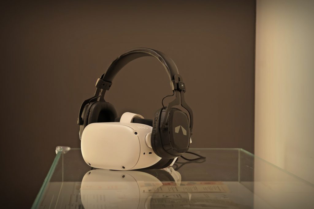 gogle vr ze słuchawkami