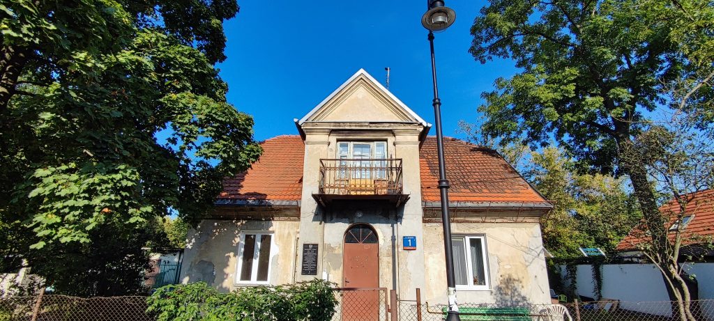 dom w stylu dworkowym