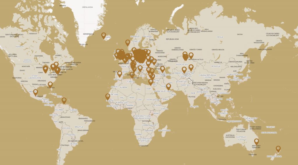 mapa z zaznaczonymi pinezkami